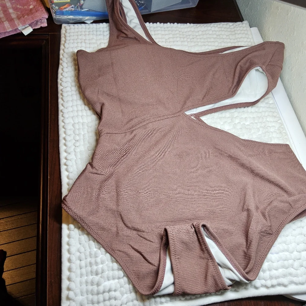 1Cupshe Womens one piece swimsuit - Picture 6 of 7